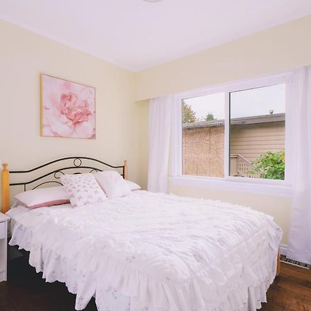 Lovely 3 Bedroom Port Moody Spacious Home 6 People Free Parking المظهر الخارجي الصورة