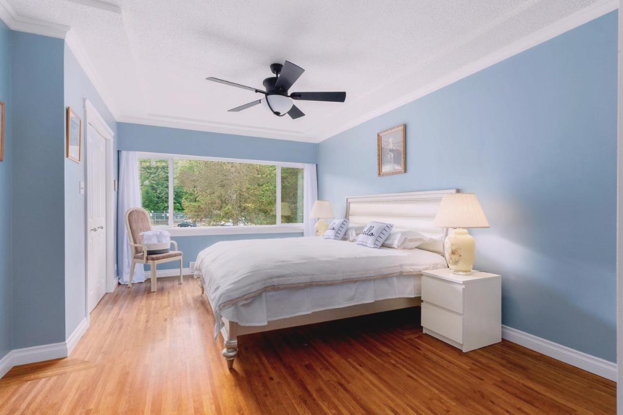 Lovely 3 Bedroom Port Moody Spacious Home 6 People Free Parking المظهر الخارجي الصورة